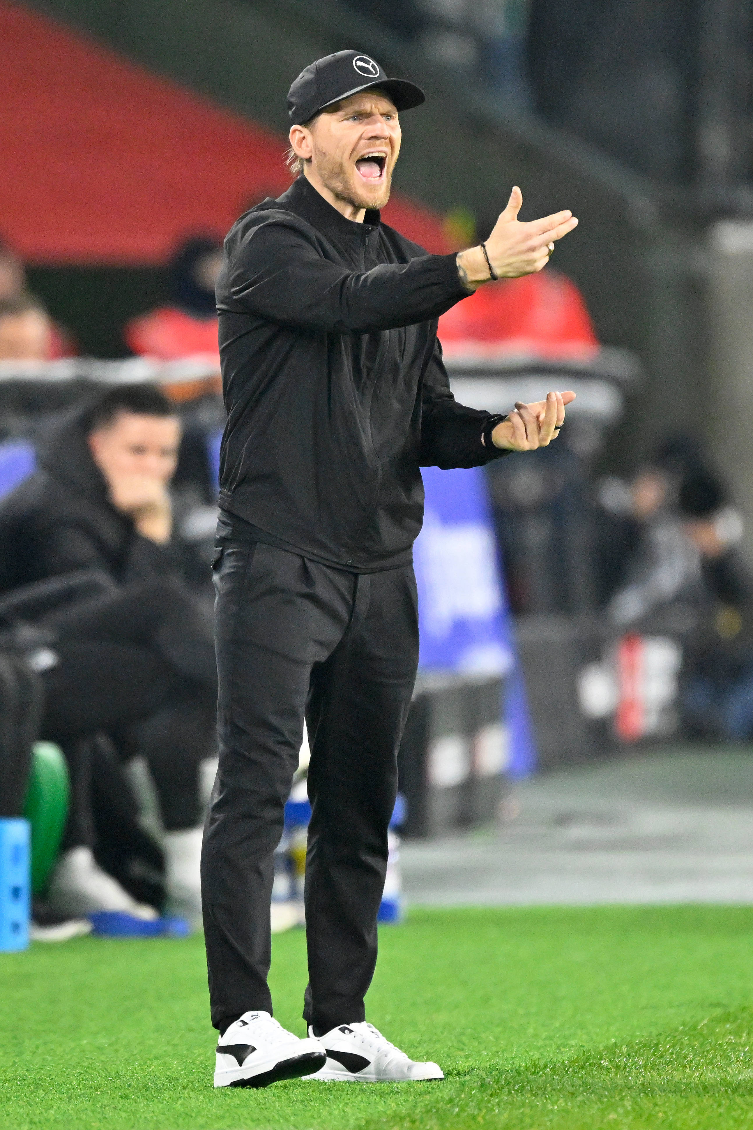 NG28大舞台-转折点门兴格拉德巴赫止住颓势，欧联今夜攻防权衡，底气十足，更衣室氛围转暖